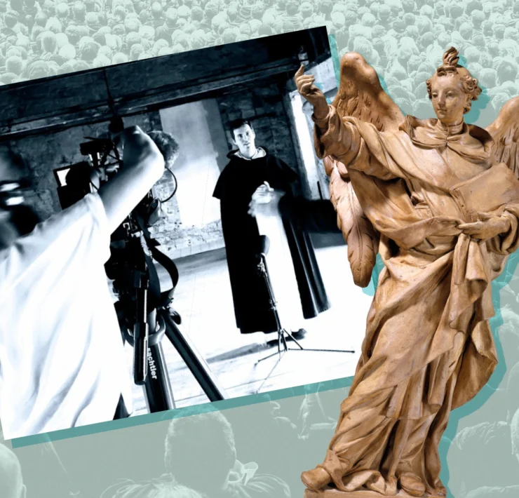 Frate viene filmato, a destra san vincenzo ferrer